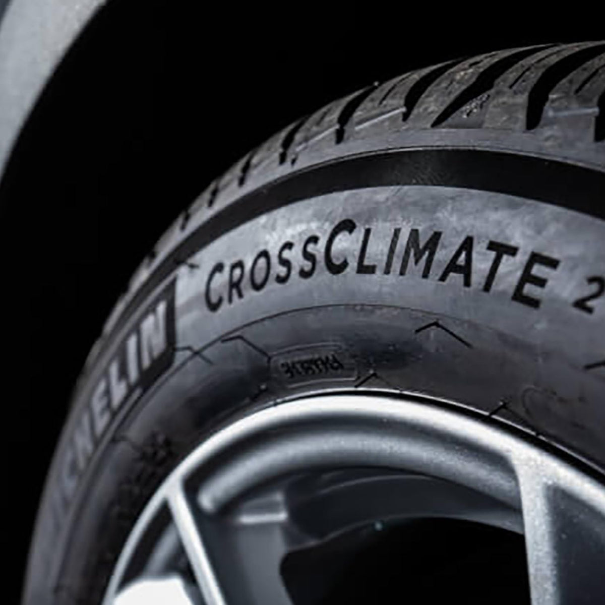 235/45R18 98V XL Tire G4466