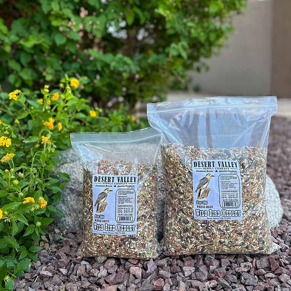 Whole Grain Scratch Feed 5-Pounds Y48306