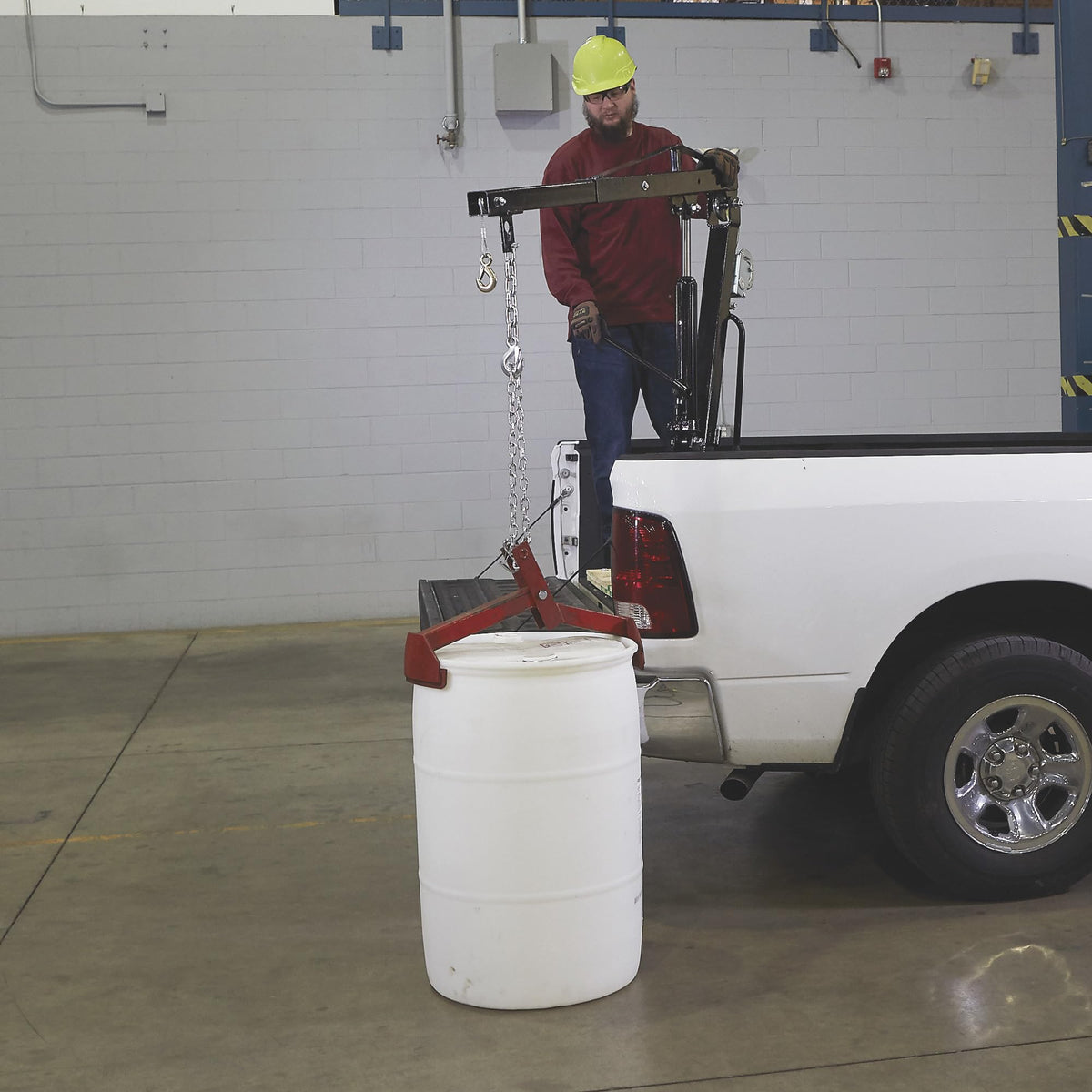 Hydraulic Pickup Truck Crane with Hand Winch 2000-Lb. Capacity J798
