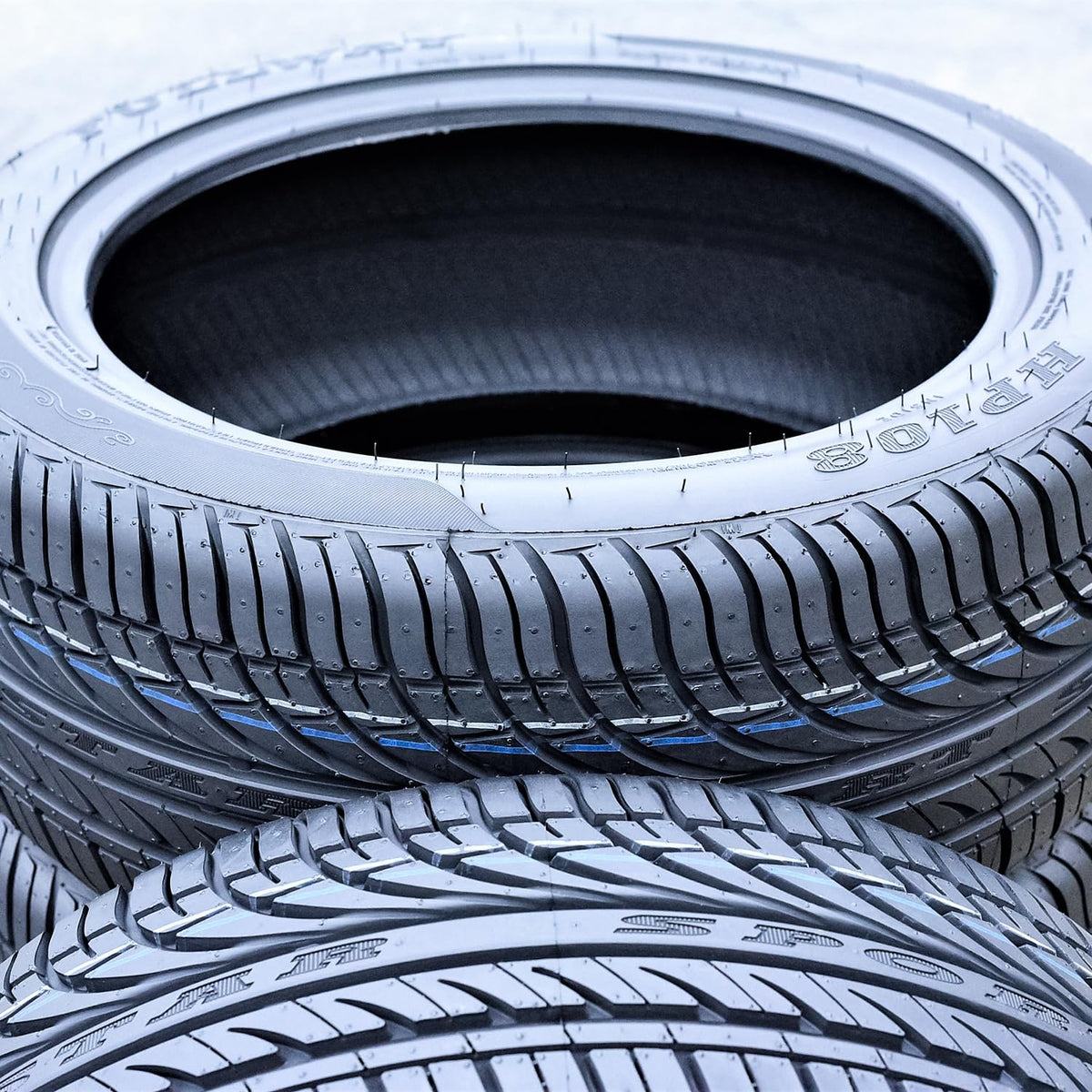 2 x Fullway HP108 195/65R15 91H SL All Season Performance Tires F686590