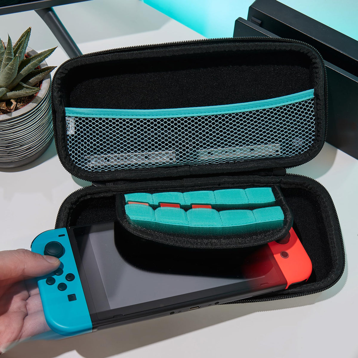 Hard Shell Travel Case for Nintendo Switch and OLED Model M729